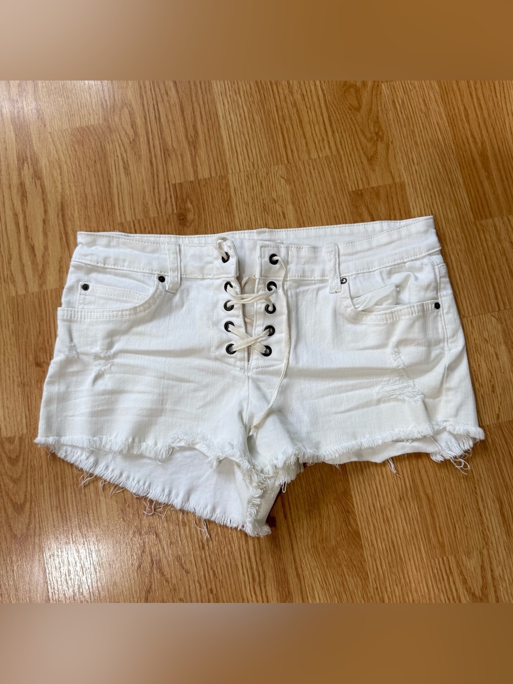 Billabong White Lace Up Denim Shorts Distressed Frayed Hem Size 27